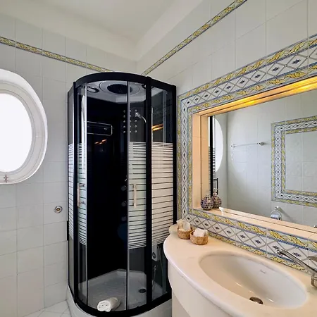 アパート Falconieri Sorrento サンタニェッロ