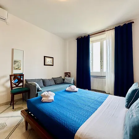 Falconieri Sorrento サンタニェッロ